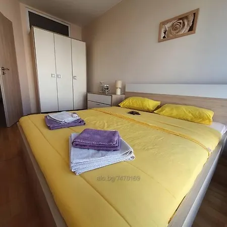 White Rose Apartment- Free Underground Parking Apartman Szófia